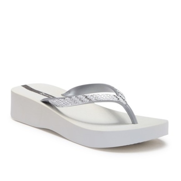 Ipanema Shoes - IPANEMA Mesh Plat White & Silver Platform Sandals